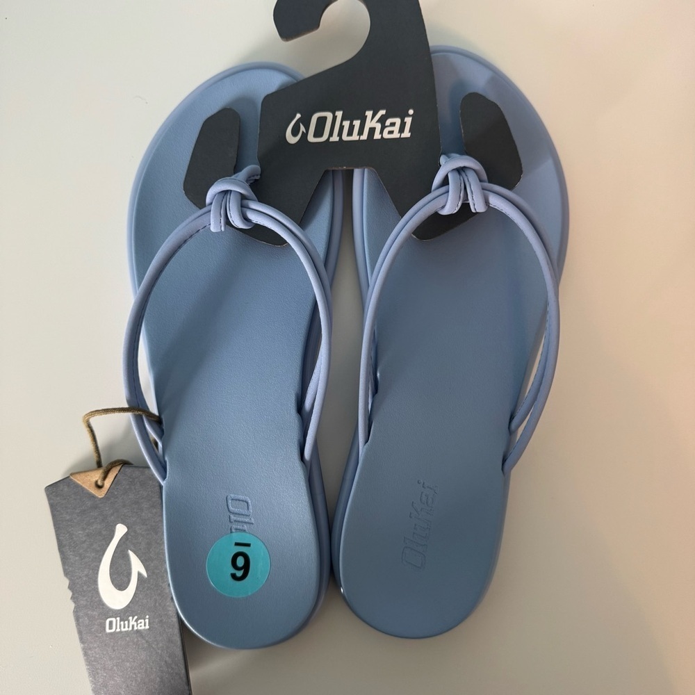 NWT OluKai Women’s Aka Cloud Blue Flip Flop Size 6 Sandals - Picture 6 of 8